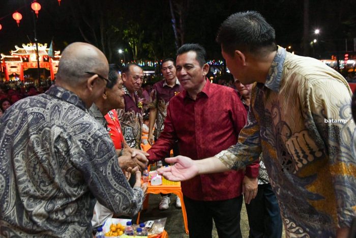 Hadiri Peringatan HUT Dewa Nguan Thiang Sian Tih, Gubkepri Gaungkan Pembauran Masyarakat