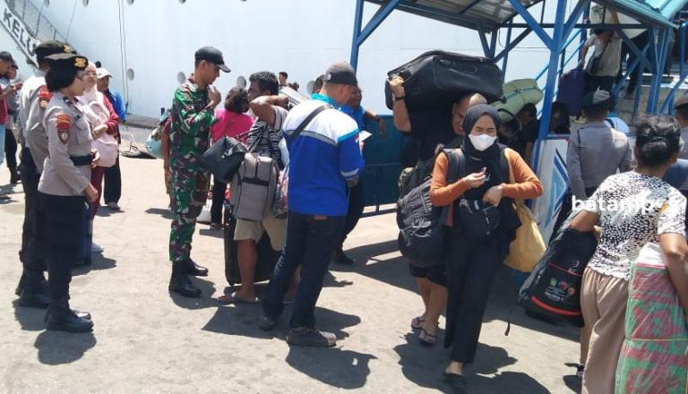 Kapal Kelud Tiba, 2.517 Penumpang Turun di Kota Batam pada Sabtu, Lalu