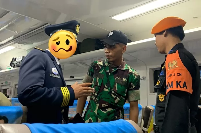 Viral Anggota TNI Diam-diam Ambil Foto Seorang Perempuan di Kereta