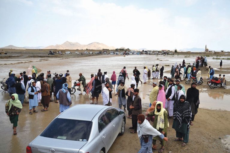 Ratusan Tewas akibat Banjir Afghanistan-Pakistan