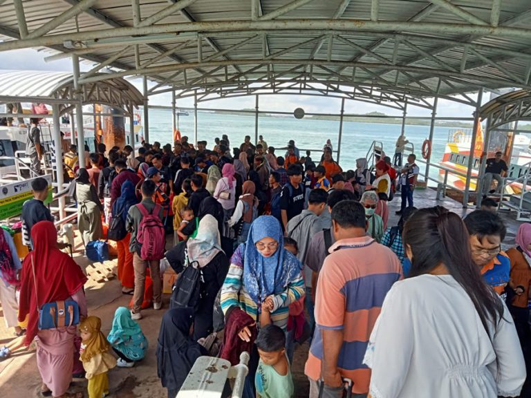 Badan Usaha Pelabuhan Layani 580 Ribu Penumpang pada Periode Angkutan Lebaran 2024