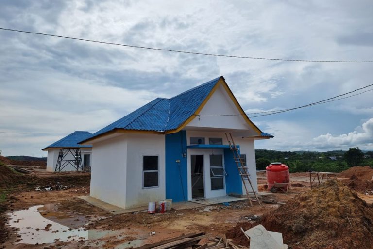 4 Rumah Contoh di Tanjung Banon, Rampung