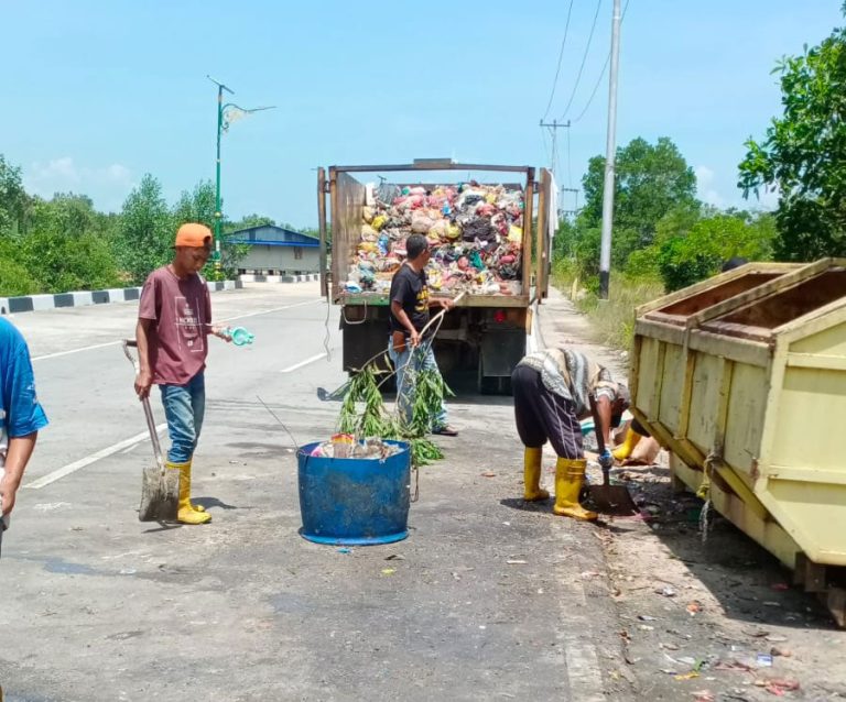 3 Titik Lonjakan Volume Sampah di Pulau Karimun Besar