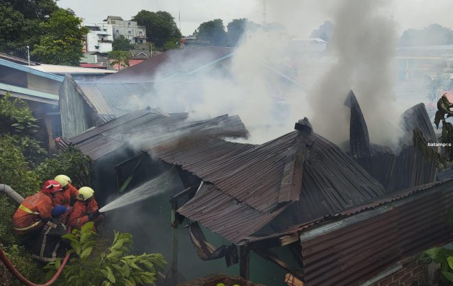 Rumah Kosong di Jalan Karet Ludes Terbakar