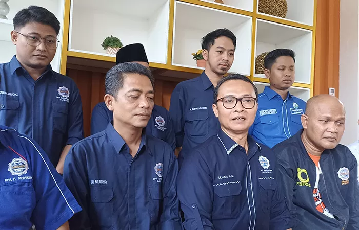 Hampir Seluruh Aspek Pekerjaan di Perusahaan Pakai Outsourcing, Buruh Minta UU Ciptaker Direvisi