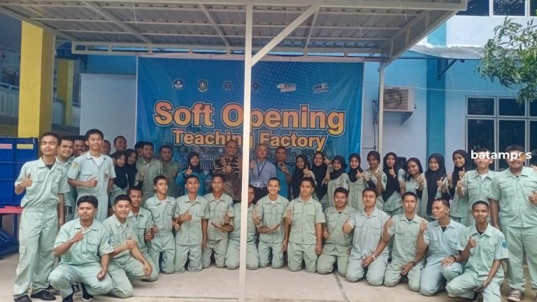 Berikan Bekal Pembelajaran Kepada Para Siswa, PT Sumitomo Boyong Alat dan Material Produksi ke SMKN I Batam