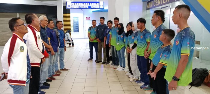 Koni Kepri Lepas Tim Atlet Layar Ikuti Kejuaraan Internasional di Trengganu Malaysia