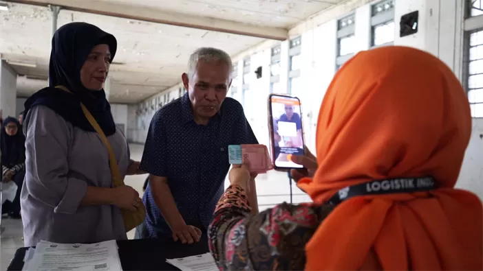 Penyaluran Bansos Lewat Pos Indonesia Dinilai Efektif