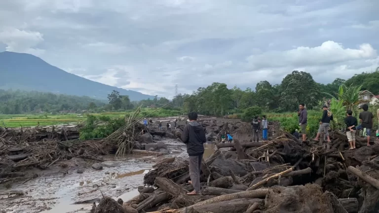 Banjir Bandang di Agam, 19 Orang Meninggal Dunia dan 193 Rumah Terdampak