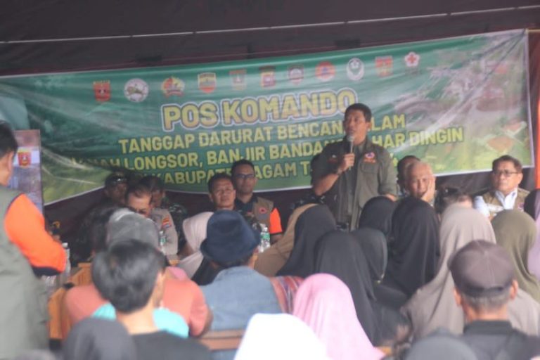 Kepala BNPB Arahkan Warga Terdampak Bencana Banjir Bandang di Sumbar Direlokasi