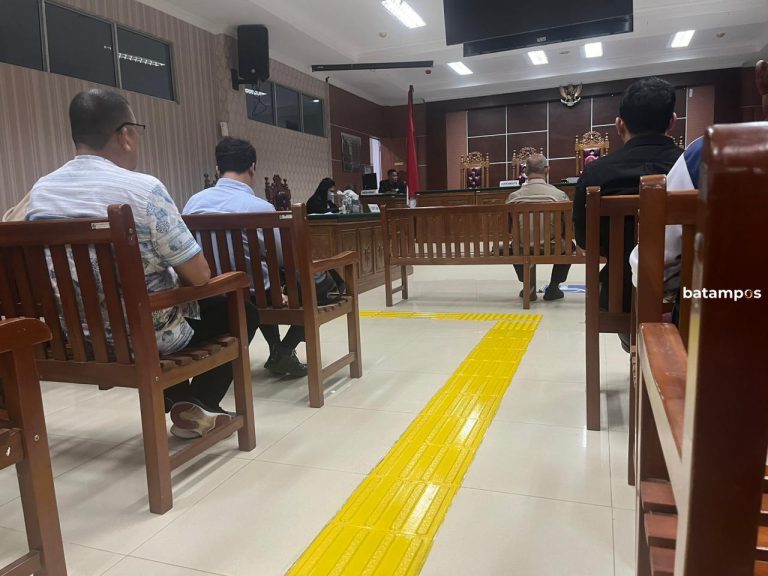 Buang Limbah B3 ke TPA Punggur, PT Musim Mas Disidangkan