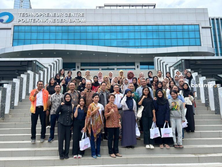 PII Batam Bersama Infineon Gelar Acara Bertemakan Perempuan