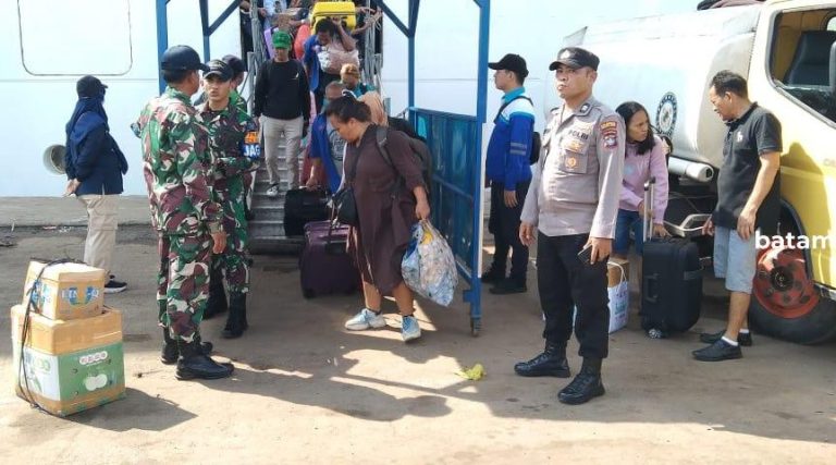 Libur Panjang, 1.931 Penumpang KM Kelud Turun di Batam