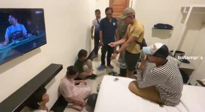 Polisi Gerebek Pengedar Narkoba di Hotel