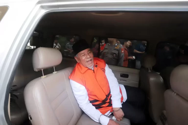 Gubernur Malut Abdul Gani Kasuba Ditetapkan Jadi Tersangka TPPU