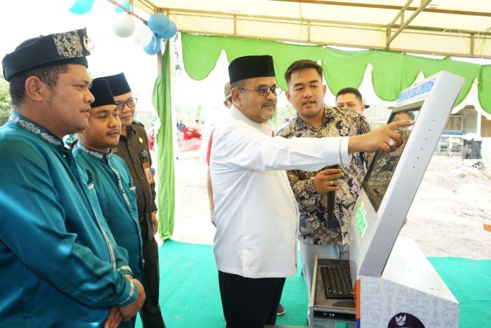 Sandang Desa Digital, Memudahkan Warga Desa Gemuruh Mengakses Informasi