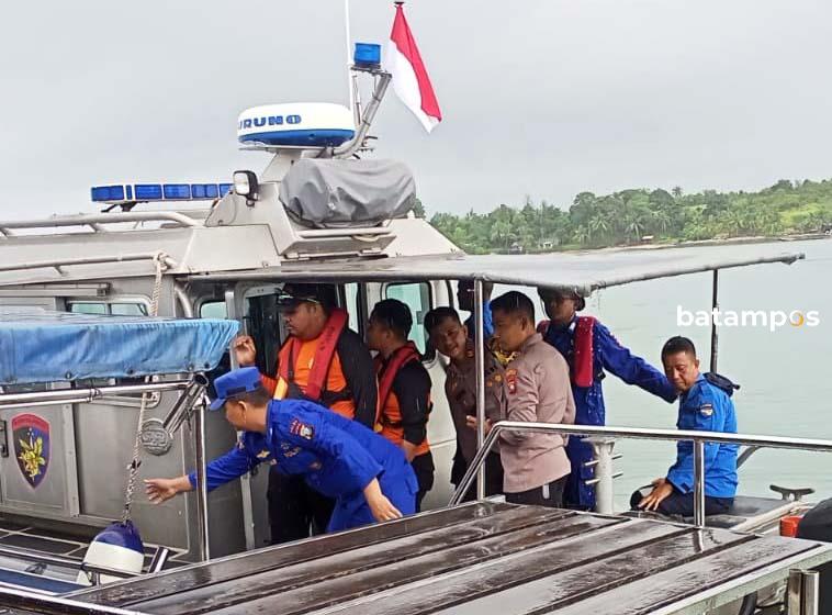 Terkendala Cuaca, Pencarian Pria yang Loncat dari Jembatan IV Barelang Dihentikan Sementara