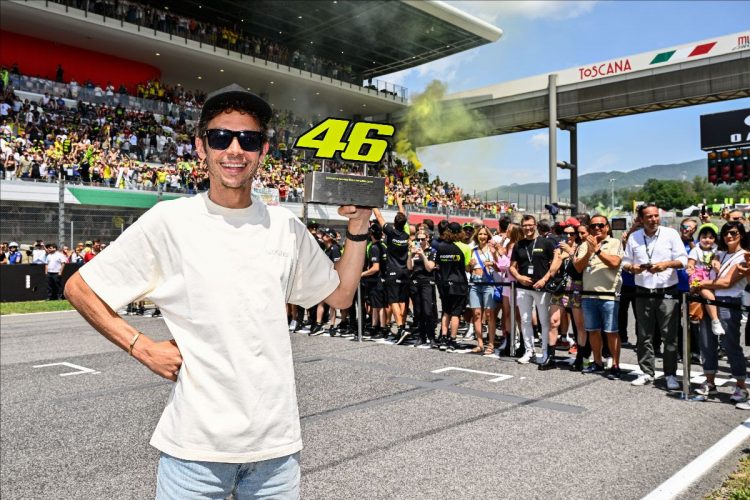 Valentino Rossi akan Menjajal Endurance Le Mans 24 Jam