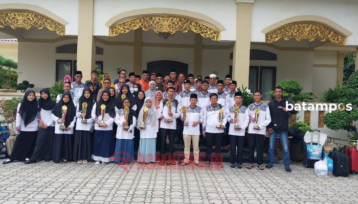 Qori dan Qoriah Karimun di Juara 2 MTQH ke X Kepri, Anwar: Tetap Semangat