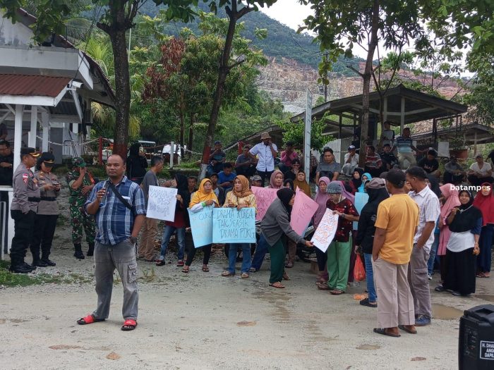 Warga Pasir Panjang Kembali Datangi PT.KG Tuntut Penuhi Janji Kompensasi