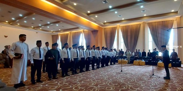 30 Panwaslu Kecamatan Se-Bintan Dilantik, Sabrima Putra: Tugas Berat Pilkada 2024 di Depan Mata, Siapkan Mental
