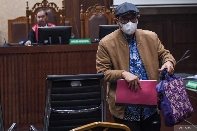 Jaksa Ungkap Gazalba Gunakan Identitas Dosen dan KTP Orang Lain untuk TPPU