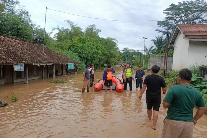 Diterjang Banjir Bandang, Dua Unit Jembatan Gantung di OKU Putus