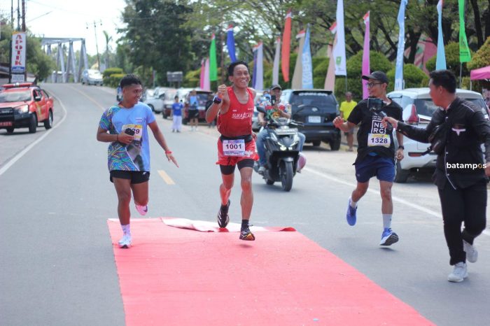 Wakapolres Natuna Sabet Juara 1 Natuna Geopark Marathon 2024 Kelas Master