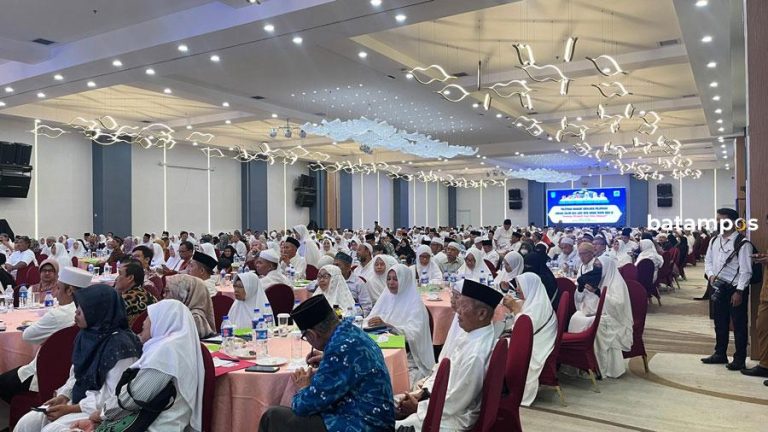 Pemerintah Kota Batam Memberikan Uang Saku sebesar Rp1 Juta untuk JCH Asal Kota Batam