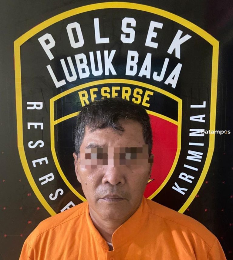 Pria Terciduk Maling HP di Penuin, Mengaku Terdesak Kebutuhan Ekonomi
