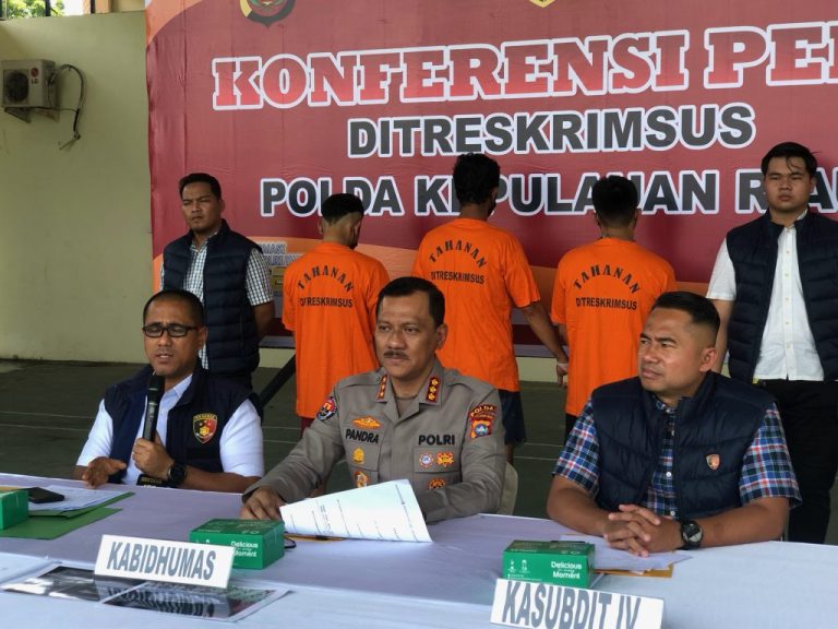 Ribuan Bibit Lobster dan Buaya Muara Diselamatkan dari Penyelundupan ke Thailand