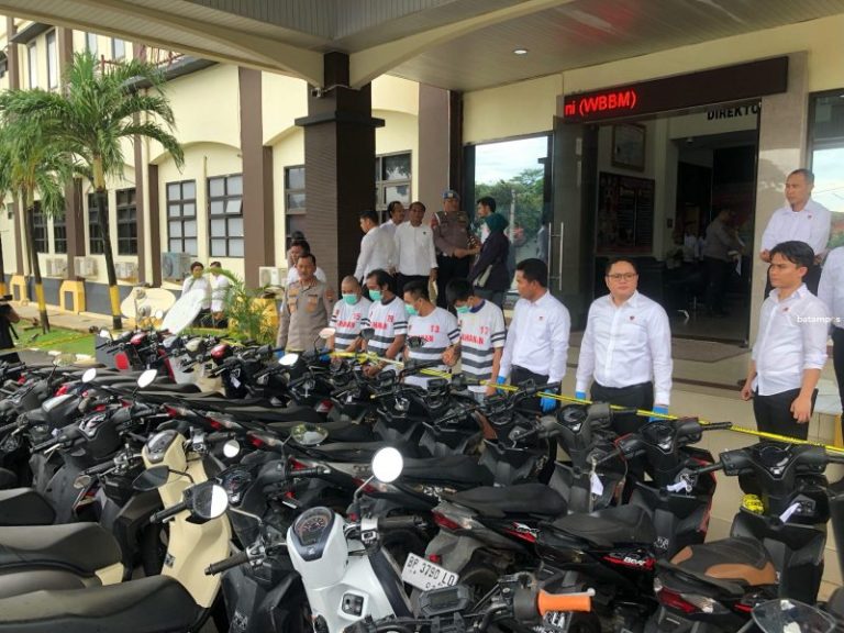 Polisi Ringkus Empat Tersangka Spesialis Curanmor di Batam, 36 Motor Matik Diamankan