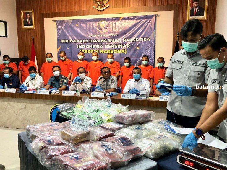 BNNP Kepri Tangkap 11 Kurir Sabu 43 Kg dan 39 Ribu Butir Ekstasi 