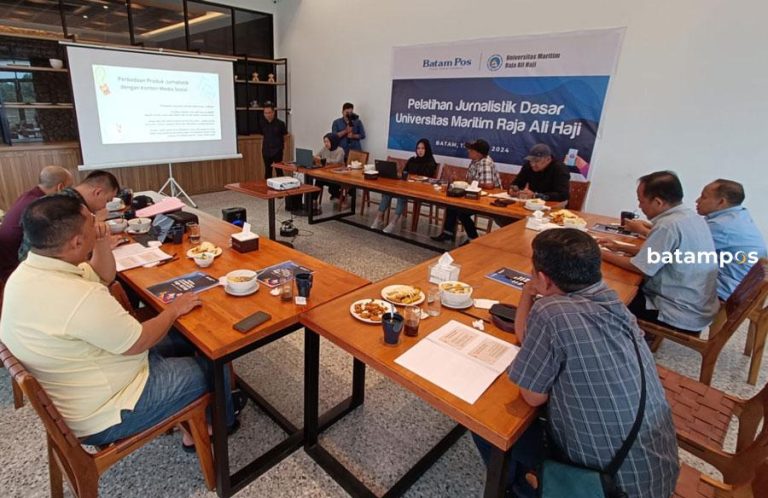 Pelatihan Jurnalistik Dasar untuk Staff Umrah