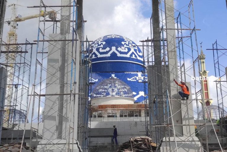 Revitalisasi Masjid Agung Batam Molor, Lagi