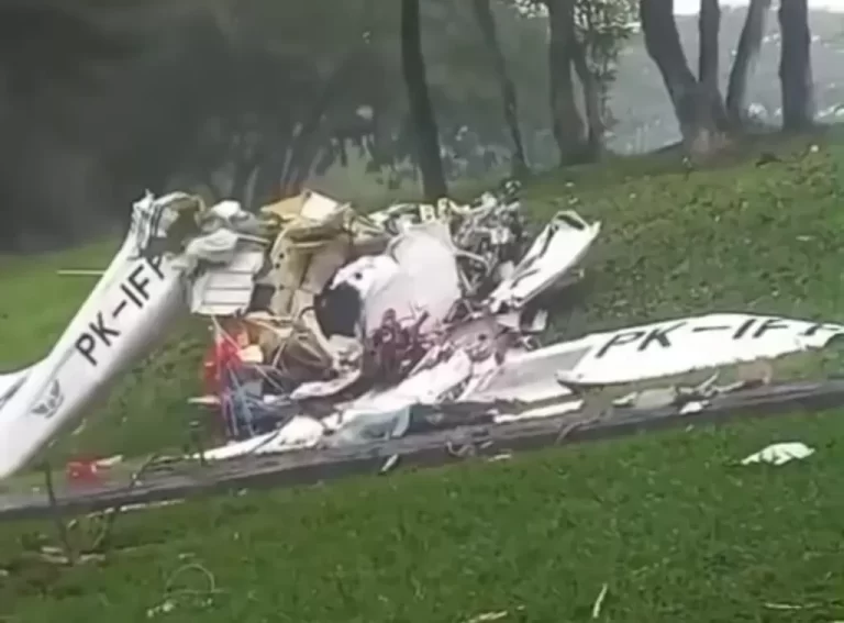Pesawat Jatuh di BSD, 3 Orang Jadi Korban