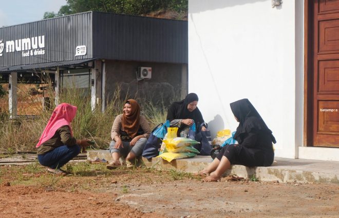 Warga Keluhkan Kenaikan Harga Beras Bulog SPHP