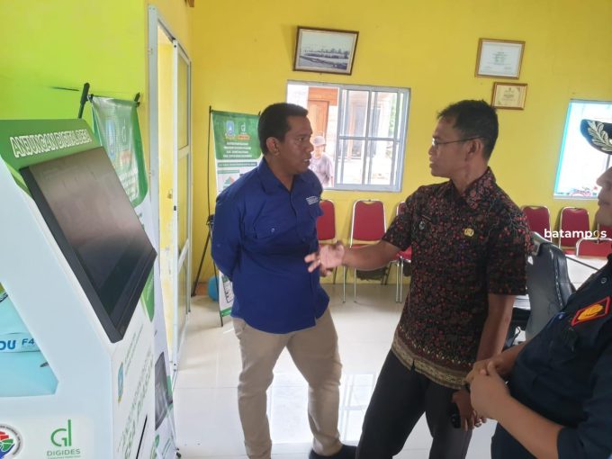 Permudah Warga Urus Administrasi, Desa Piasan Sediakan Mesin Pencetak Surat