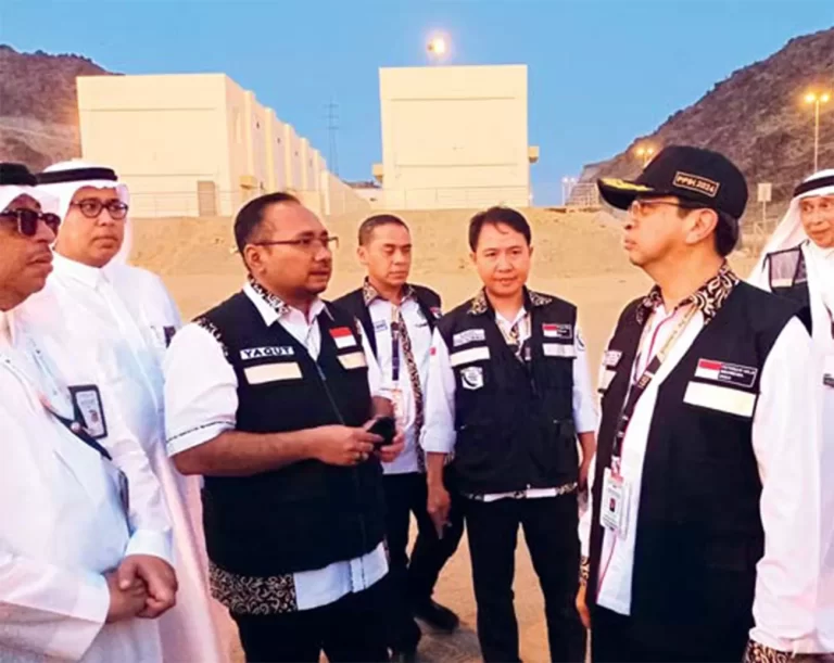 Menag Cek Kesiapan Layanan Ibadah Puncak Haji di Arafah