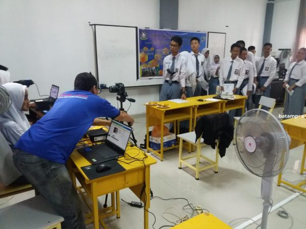 Jelang Pilkada, Disduk Percepat Pencetakan e-KTP