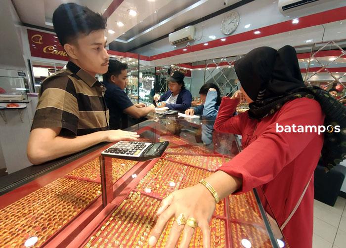 Harga Emas Perhiasan Terus Naik