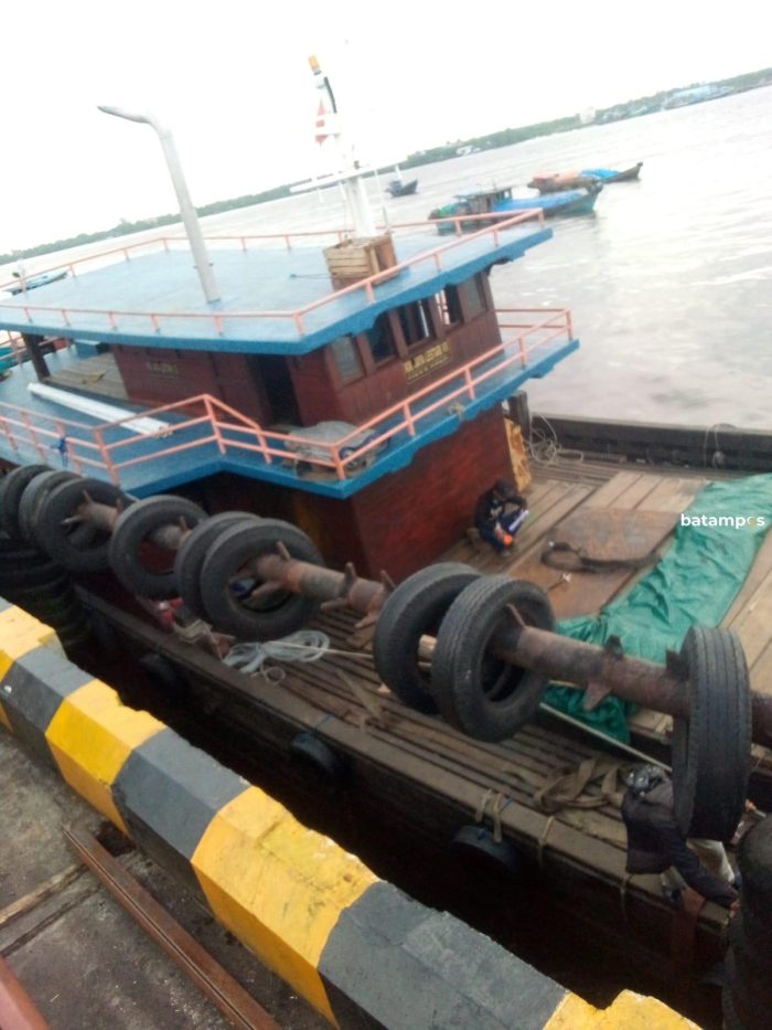 Dihantam Ombak, Kapal Kargo KM Jaya Lestari VII Tenggelam