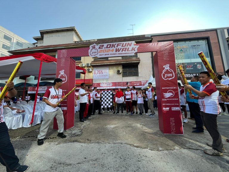 Fun Walk dan Doorprize Meriahkan HUT Ke-20 BPR Pundi Masyarakat