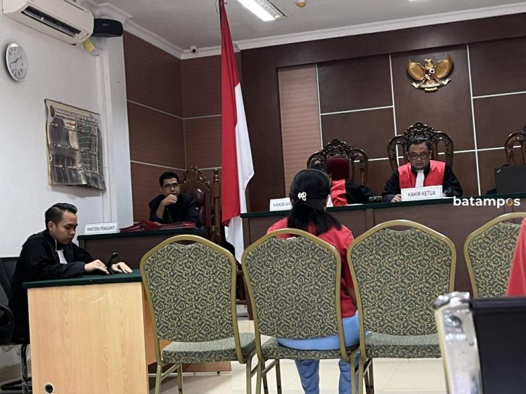 Sakit Hati Tak Dipinjami Uang, Titi Curi Uang Teman