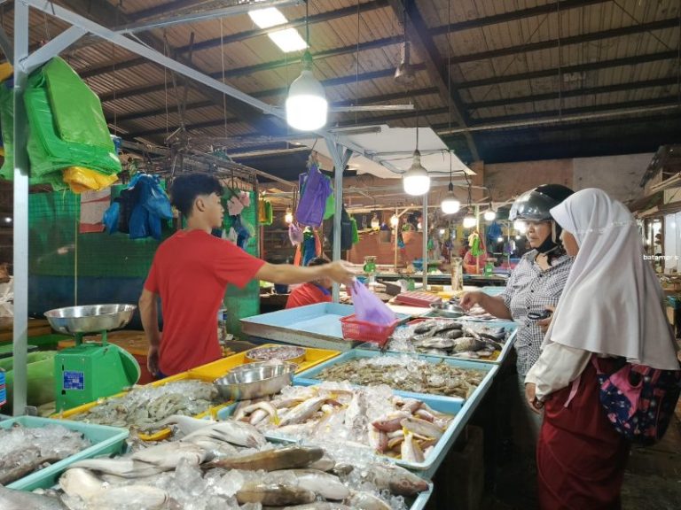 Penyegelan Penampung Tak Berpengaruh, Harga Ikan di Batam Stabil