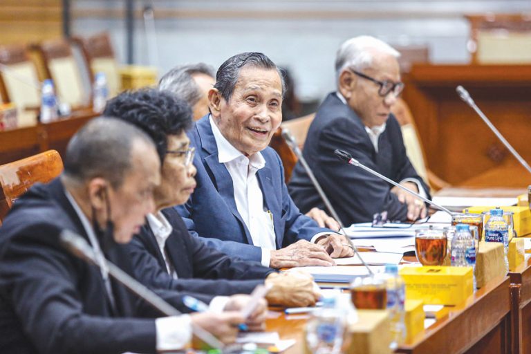 Dewas Keluhkan Resistensi Pimpinan KPK