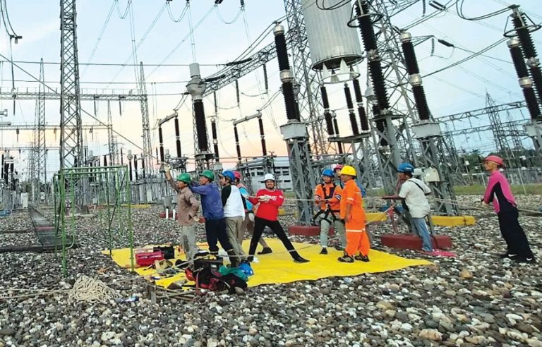 Dari Padang Sampai ke Lampung Terdampak Listrik Padam Berjemaah