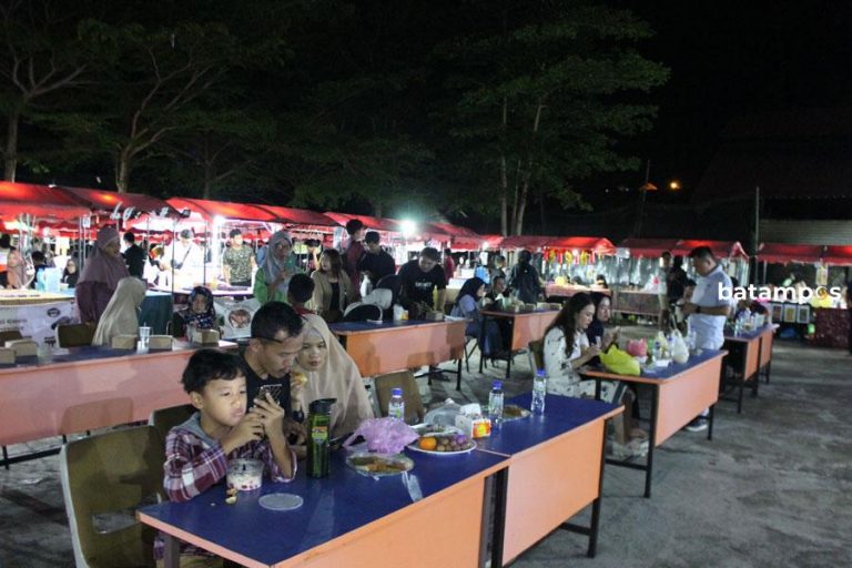 63 Stand Padati Pasar Mahasiswa di Kampus STT Indonesia Tanjungpinang