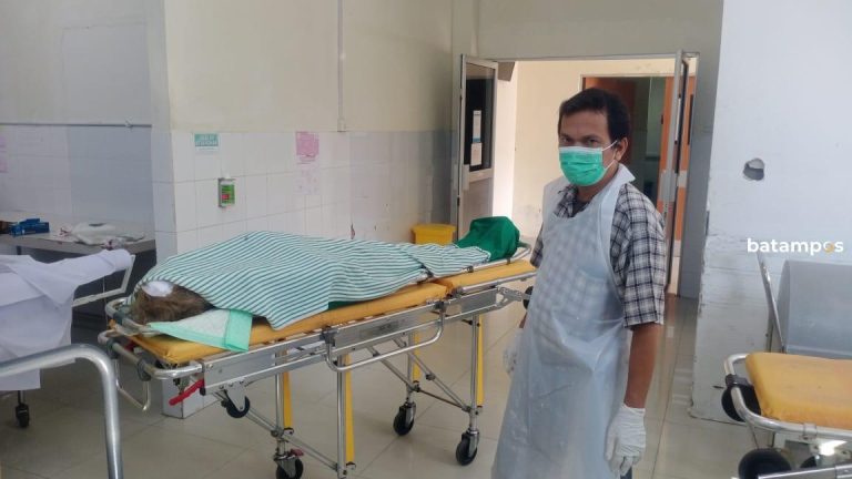 Dilarikan ke RSUD Embung Fatimah dengan Kaki Membusuk, WNA Selandia Baru yang Terlantar di Batam Akhirnya Meninggal Dunia