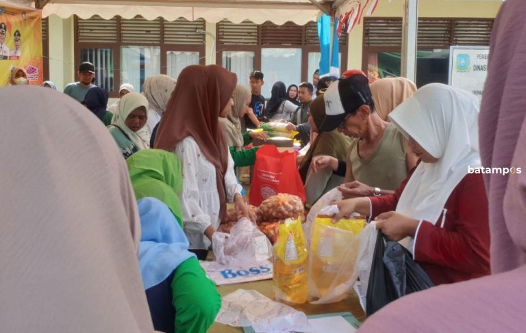 Bazar Pangan Murah di Taman Bermadah